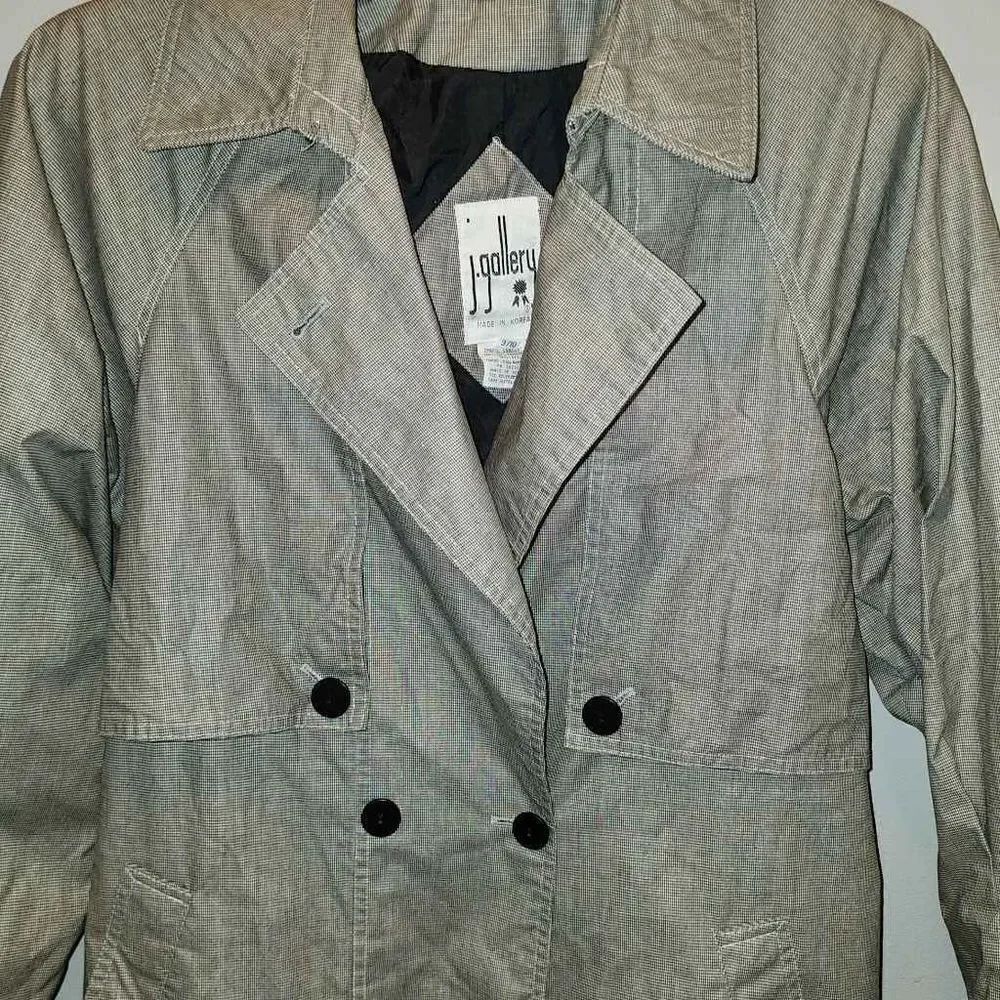 J. GALLERY Trenchcoat - Picture 4 of 7